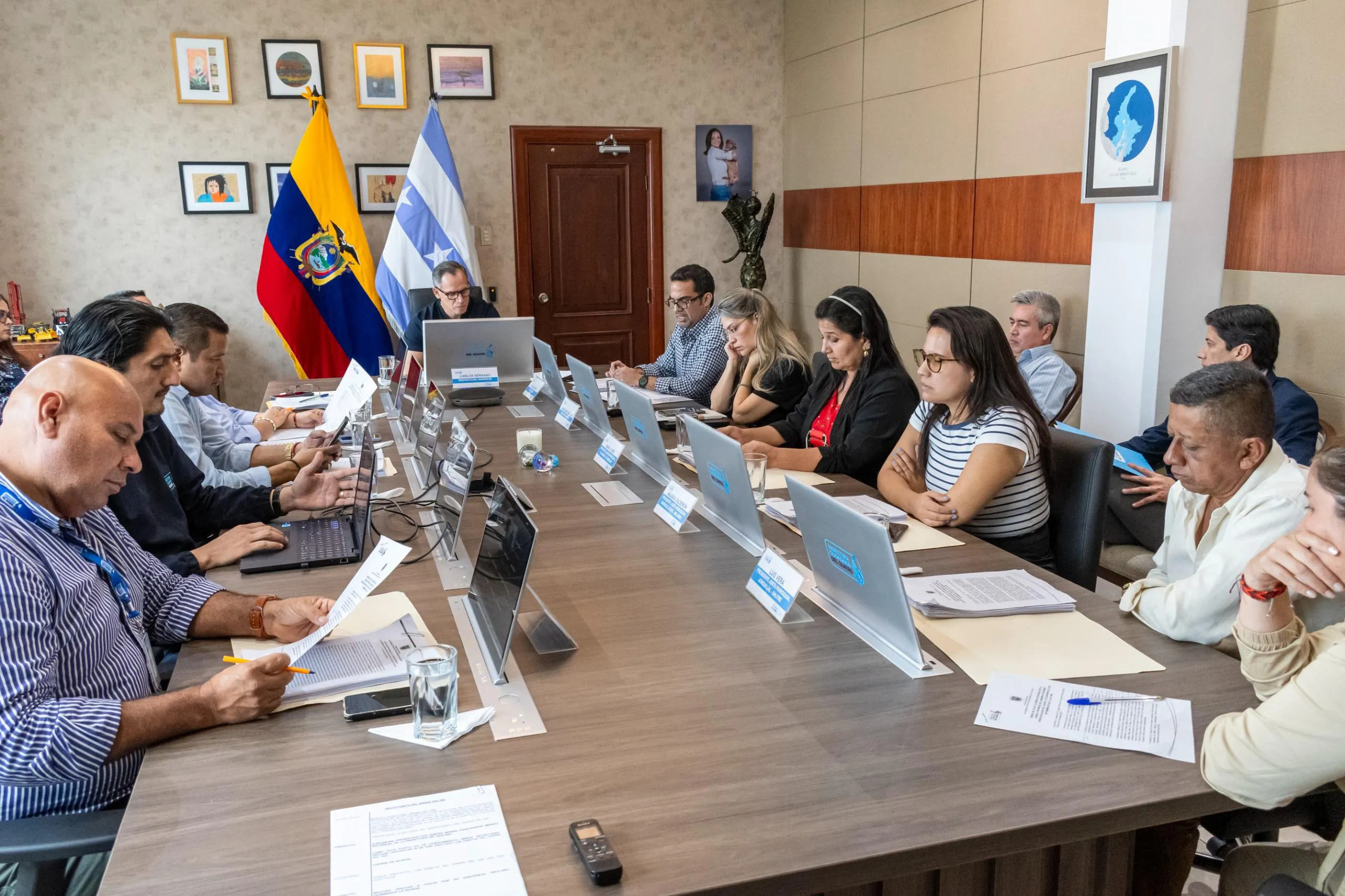 Consejo Provincial del Guayas aprueba crédito de USD 100 millones para vías rurales