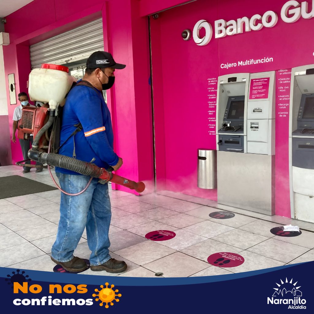 Desinfección en Naranjito llega a zonas bancarias y casco central
