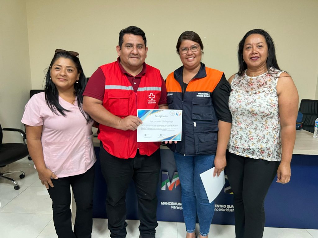 Mujeres de Naranjito aprenden a manejar el estrés en taller de salud mental