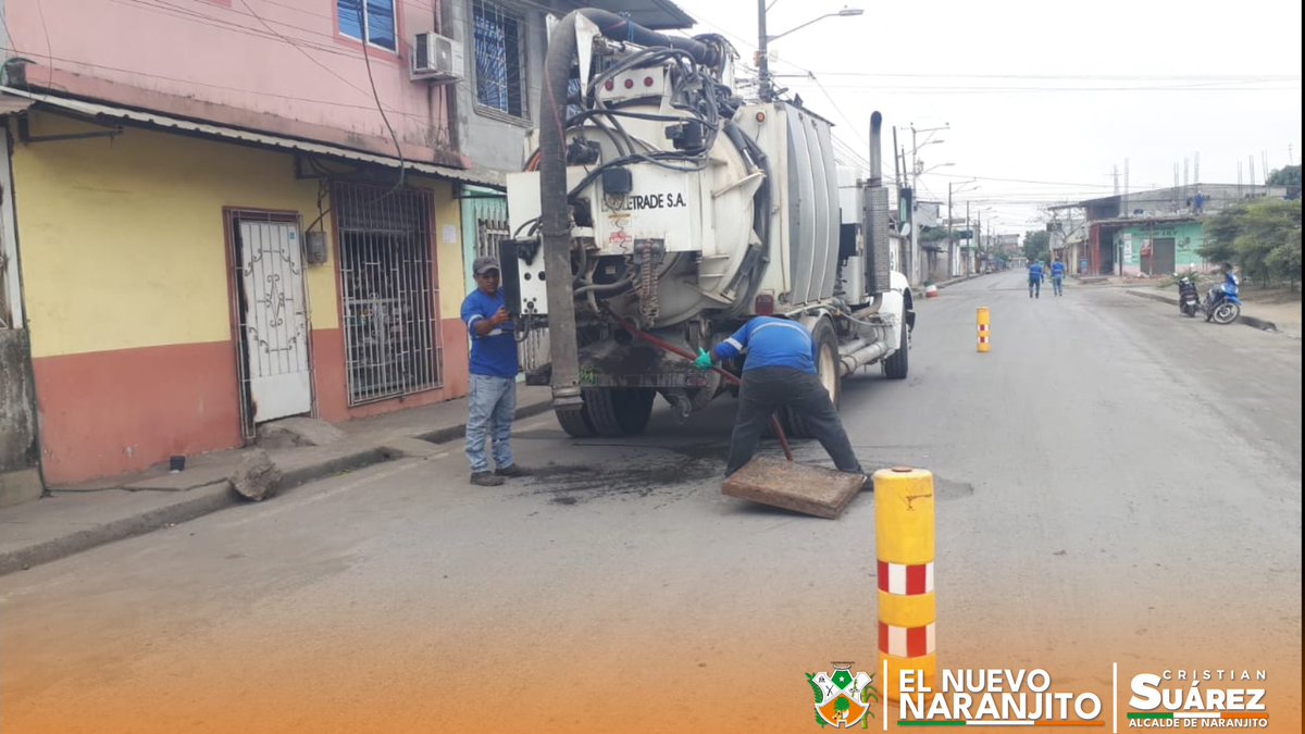 Mantenimiento de alcantarillado en Naranjito mejora el servicio en tres calles