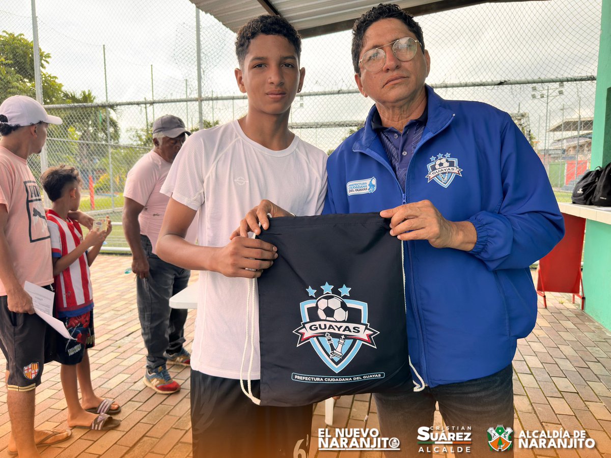 Entrega de uniformes cierra ciclo en Escuela de Fútbol de Naranjito